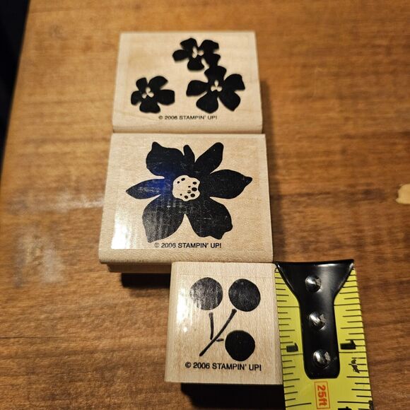 Stampin' Up! Wood Mounted Flower & Berry Scrapbooking Stamp Set 3 Pack - Picture 6 of 6